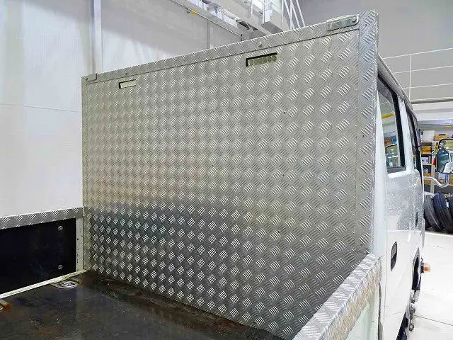 いすゞ エルフ TPG-NJR85A(2WD)の写真27