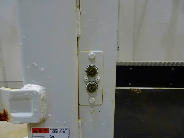 いすゞ エルフ TPG-NJR85A(2WD)の写真34