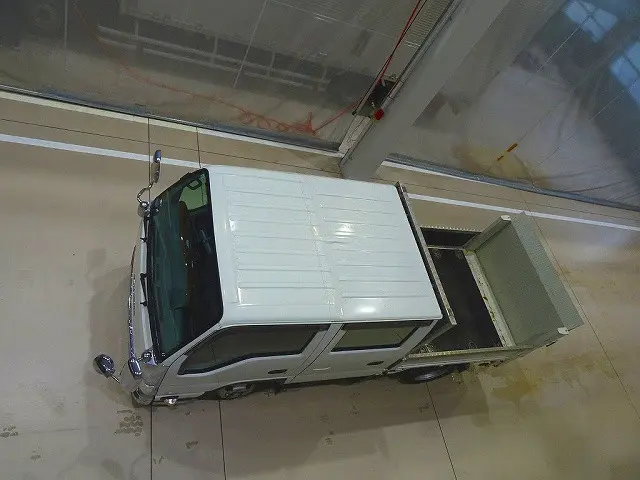 いすゞ エルフ TPG-NJR85A(2WD)の写真35