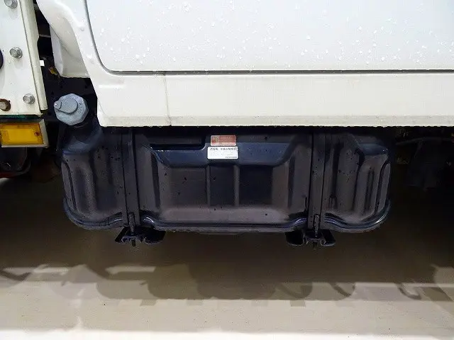 いすゞ エルフ TPG-NJR85A(2WD)の写真38