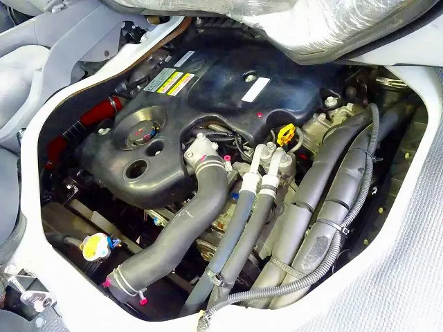 エンジンルーム|いすゞ エルフ TPG-NJR85A(2WD)の写真39