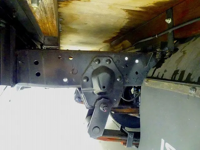 いすゞ エルフ TPG-NJR85A(2WD)の写真41