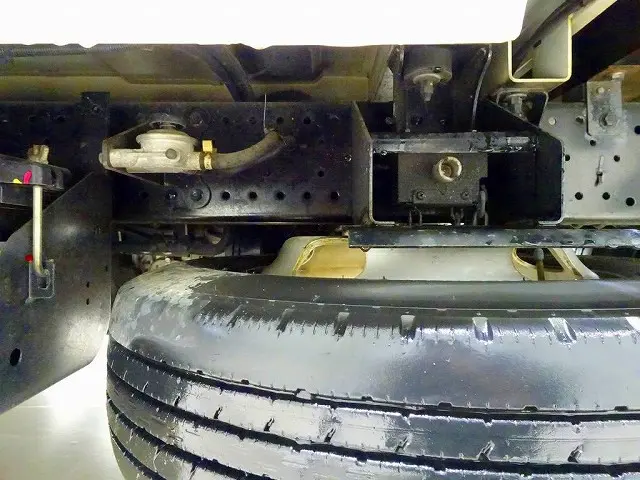 いすゞ エルフ TPG-NJR85A(2WD)の写真44