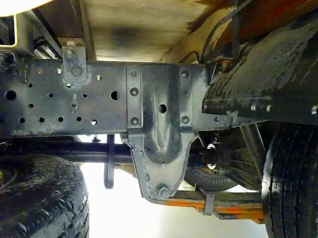 いすゞ エルフ TPG-NJR85A(2WD)の写真45