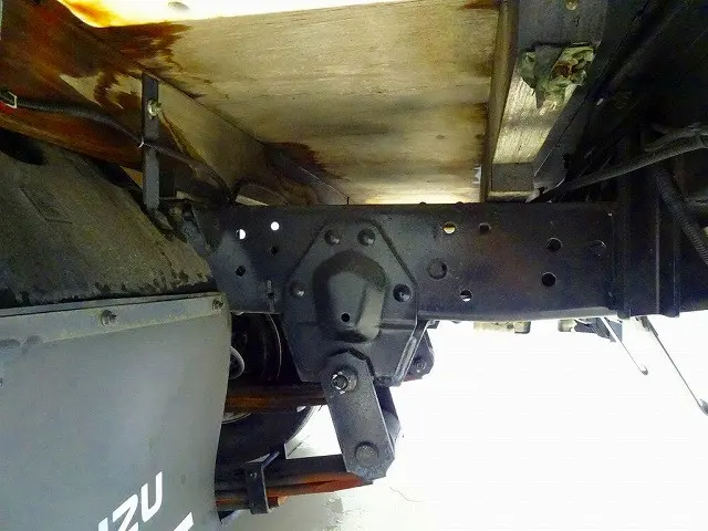 いすゞ エルフ TPG-NJR85A(2WD)の写真46