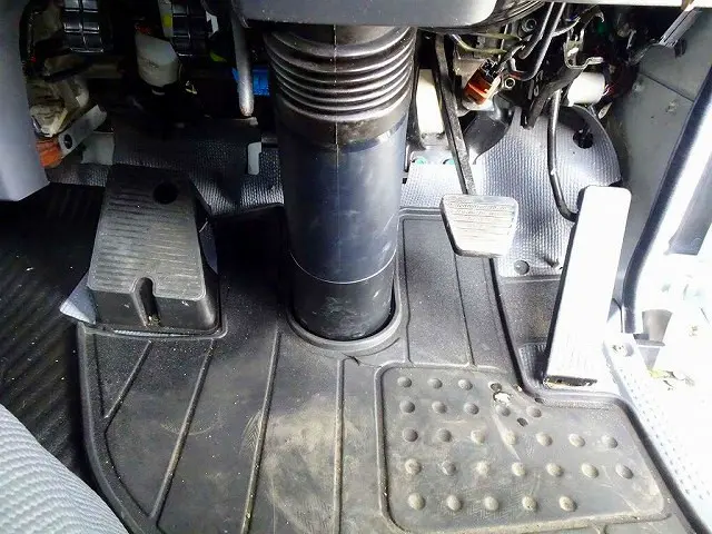 いすゞ エルフ TRG-NJR85A(2WD)の写真14