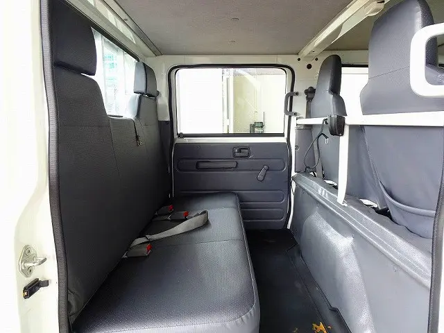 いすゞ エルフ TRG-NJR85A(2WD)の写真19