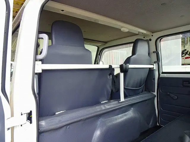 いすゞ エルフ TRG-NJR85A(2WD)の写真20