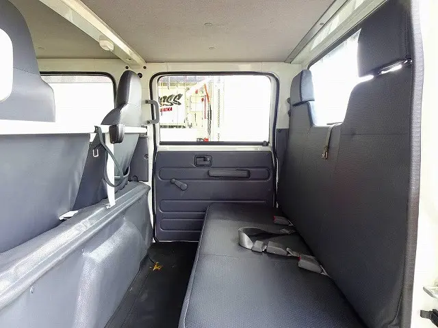 いすゞ エルフ TRG-NJR85A(2WD)の写真21