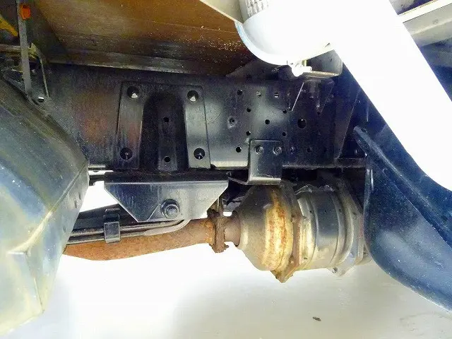 いすゞ エルフ TRG-NJR85A(2WD)の写真33