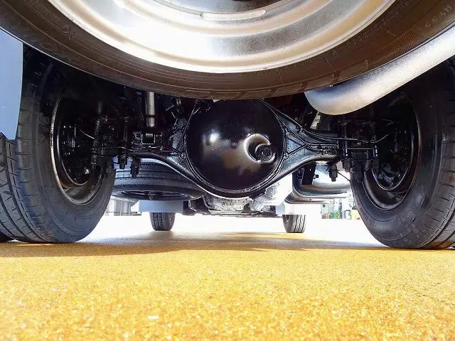 いすゞ エルフ TRG-NJR85A(2WD)の写真38