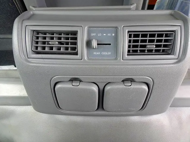 Wキャブ　6人乗り　PW(フロント/リア)　リアヒーター/クーラー付|トヨタ ダイナ 2RG-XZU655(2WD)の写真23