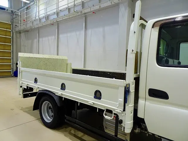 荷台内寸：329×178×36　三方開　床板二重張り　ロープ穴3対　前立て鳥居板張り/左右角出しボルト止め/枕木取付　垂直PG/600kg付|トヨタ ダイナ 2RG-XZU655(2WD)の写真26