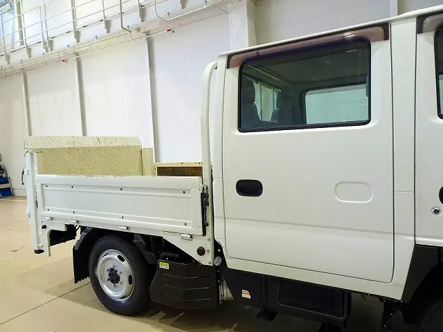 荷台内寸:206×161×38 三方開 床板張替え 垂直パワーゲート 600kg 新明和/RE06-1133 長:83cm/有効長:70cm 幅:158cm 左リア支柱PGスイッチ|いすゞ エルフ TRG-NHS85A(4WD)の写真25