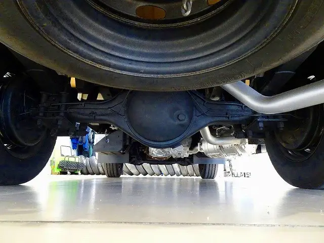 いすゞ エルフ TRG-NHS85A(4WD)の写真44