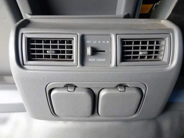 Wキャブ　6人乗り　PW(フロント/リア)　リアヒーター/クーラー付　リアガラス三面スモークフィルム貼り|トヨタ トヨエース LDF-KDY281(4WD)の写真26