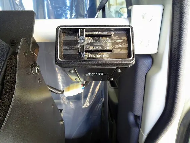 Wキャブ 6人乗り PW(フロントのみ) リアヒーター/クーラー付|いすゞ エルフ TRG-NHS85A(4WD)の写真27