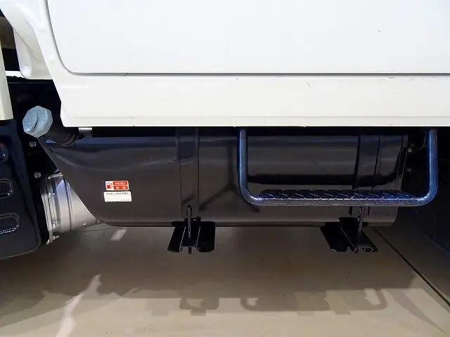 いすゞ エルフ TRG-NHS85A(4WD)の写真47