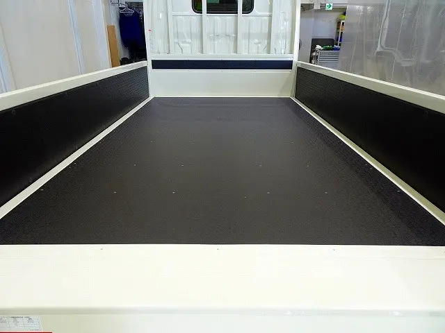 荷台内寸:306×161×38 三方開 垂直パワーゲート 600kg 極東開発/V601B-1MKT1 長:85cm/有効長:75cm 幅:157cm 左リア支柱PGスイッチ|トヨタ ダイナ 2DG-GDY281(4WD)の写真18