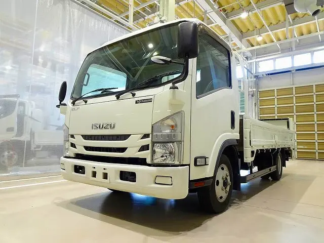 いすゞ エルフ TRG-NPR85AR(2WD)の写真1