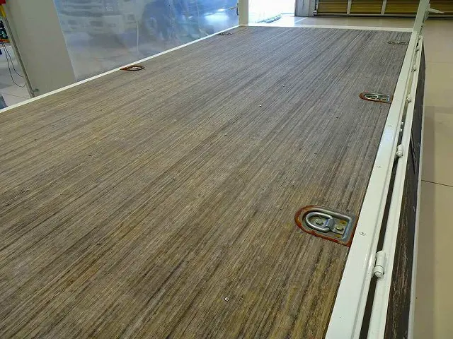 荷台内寸：443×208×38　三方開　左右セイコーラック　埋め込みフック3対　2段折れ式垂直パワーゲート 800kg付|いすゞ エルフ TRG-NPR85AR(2WD)の写真27