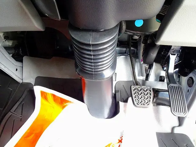 フロアAT 2ペダル|トヨタ ダイナ 2DG-GDY281(4WD)の写真14