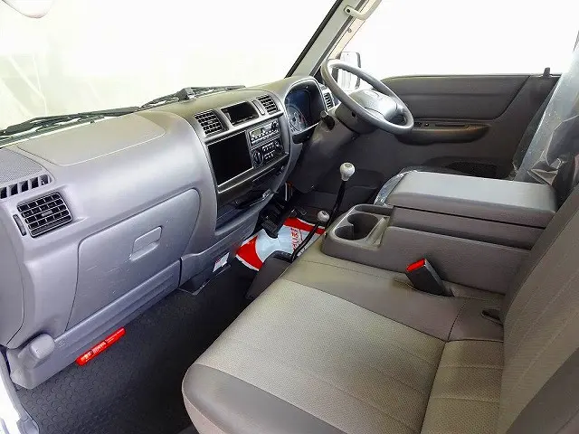 AC PS PW SRS 集中ドアロック 左ミラー電動角度調整 AM/FMラジオ ETC|マツダ ボンゴトラック ABF-SKP2L(4WD)の写真7