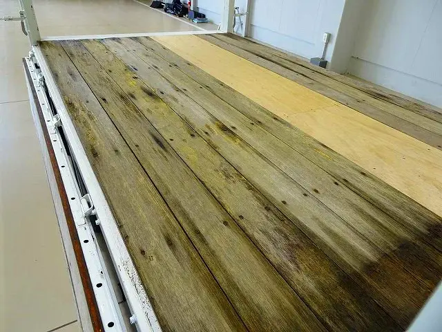 荷台内寸:270×157×34 三方開 荷台内板張り加工 2段折れ式垂直PG 300kg付|マツダ ボンゴトラック ABF-SKP2L(4WD)の写真22