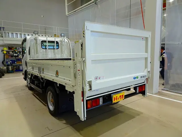 お問合せ管理No.D791　R3 エルフ 2t FFL 標準セミロング 垂直P/G付|いすゞ エルフ 2RG-NMR88R(2WD)の写真4