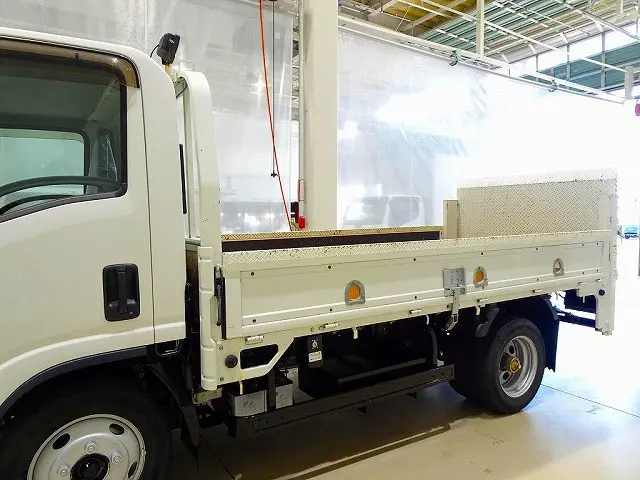 荷台内寸：352×180×38　三方開　左右セイコーラック　左右アオリ上部縞鋼板張り　ロープ穴3対　床縞鋼板張り　鳥居左右作業灯個　垂直PG/800kg付|いすゞ エルフ 2RG-NMR88R(2WD)の写真26