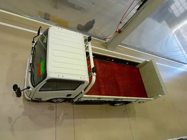 ☆ルームクリーニング&外装仕上げ済み☆|いすゞ エルフ 2RG-NMR88R(2WD)の写真39