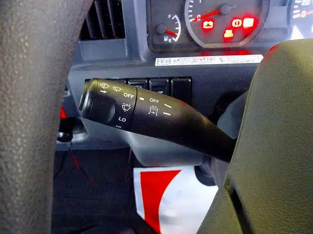 いすゞ エルフ TPG-NKS85A(4WD)の写真16