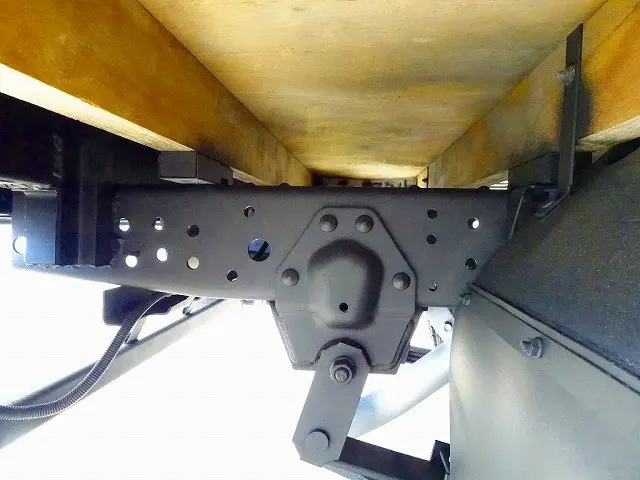 燃料タンク63L ※スペアタイヤ欠品 シャーシは 錆止め/マフラー塗装 仕上げに力を入れています。|いすゞ エルフ TPG-NKS85A(4WD)の写真44