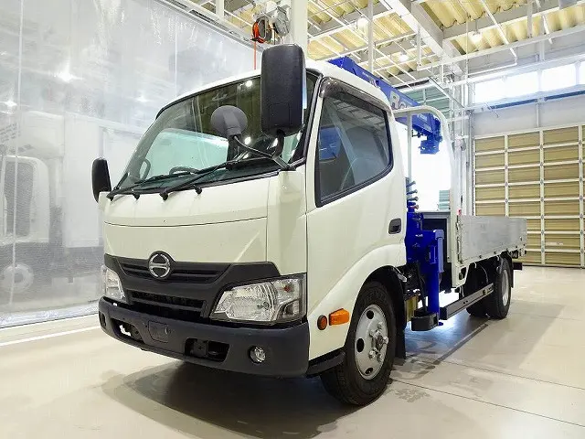 日野 デュトロ TKG-XZU695M(4WD)の写真1