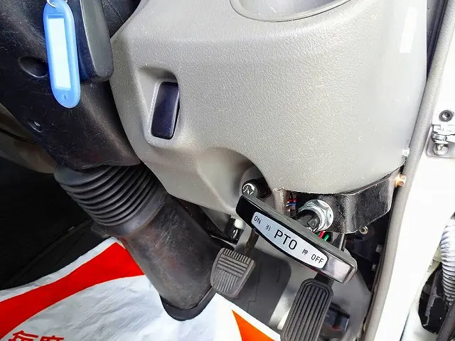 トヨタ ダイナ TKG-XZU720(2WD)の写真16