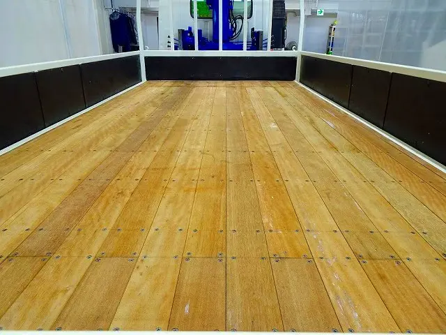 荷台内寸:430×208×38 三方開 床板アピトン張り替え 横ねた13本 タダノ4段 2.6t吊り TM-ZR264 H18年製 ラジコン/フックイン付 ※令和7年4月クレーン年次点検済|トヨタ ダイナ TKG-XZU720(2WD)の写真19