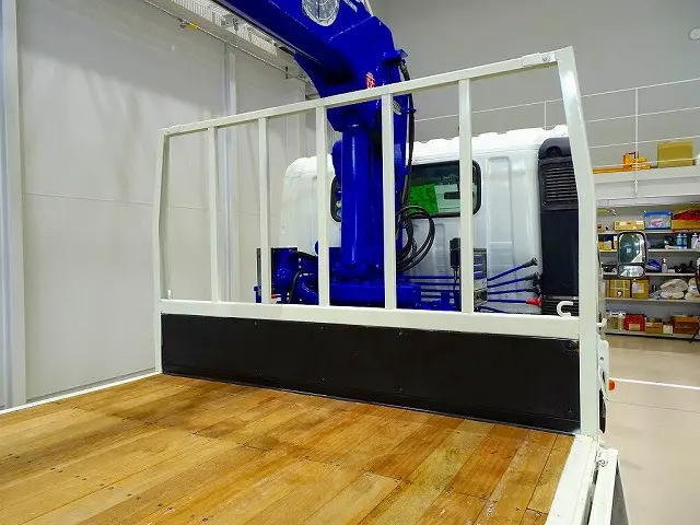 荷台内寸:430×208×38 三方開 床板アピトン張り替え 横ねた13本 タダノ4段 2.6t吊り TM-ZR264 H18年製 ラジコン/フックイン付 ※令和7年4月クレーン年次点検済|トヨタ ダイナ TKG-XZU720(2WD)の写真22