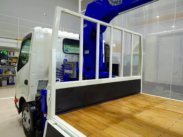 荷台内寸:430×208×38 三方開 床板アピトン張り替え 横ねた13本 タダノ4段 2.6t吊り TM-ZR264 H18年製 ラジコン/フックイン付 ※令和7年4月クレーン年次点検済|トヨタ ダイナ TKG-XZU720(2WD)の写真23