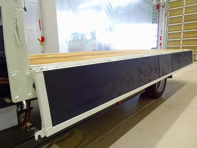荷台内寸:430×208×38 三方開 床板アピトン張り替え 横ねた13本 タダノ4段 2.6t吊り TM-ZR264 H18年製 ラジコン/フックイン付 ※令和7年4月クレーン年次点検済|トヨタ ダイナ TKG-XZU720(2WD)の写真26