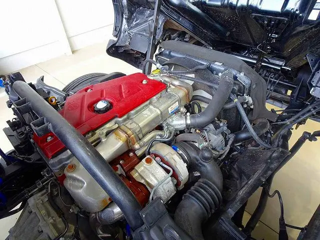 エンジンルーム|トヨタ ダイナ TKG-XZU720(2WD)の写真35