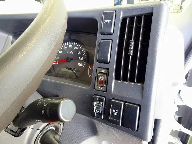 いすゞ エルフ TPG-NPR85YN(2WD)の写真20