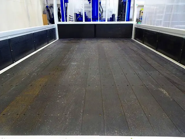 荷台内寸：367×210×40　三方開　床板アピトン張替え　横ねた17本(チャンネル増し4本)　リアブル積み加工　リアアオリ支柱脱着可　タダノ4段 2.9t吊りセルフクレーン付|いすゞ エルフ TPG-NPR85YN(2WD)の写真22