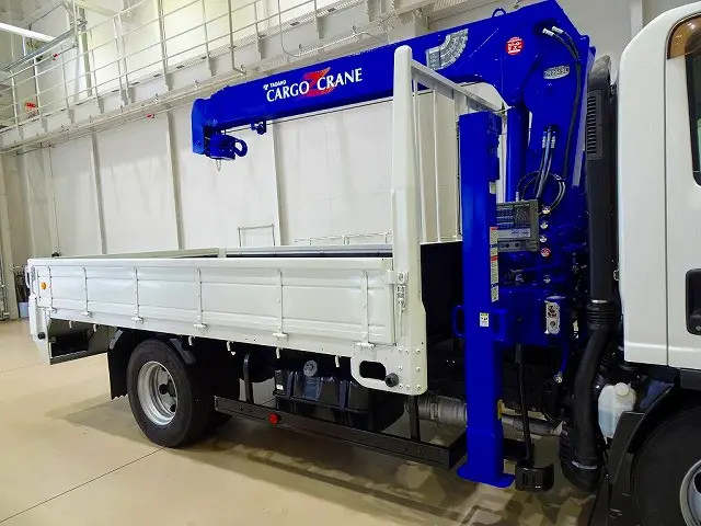 荷台内寸：367×210×40　三方開　床板アピトン張替え　横ねた17本(チャンネル増し4本)　リアブル積み加工　リアアオリ支柱脱着可　タダノ4段 2.9t吊りセルフクレーン付|いすゞ エルフ TPG-NPR85YN(2WD)の写真23