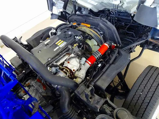 エンジンルーム|いすゞ エルフ TPG-NPR85YN(2WD)の写真41