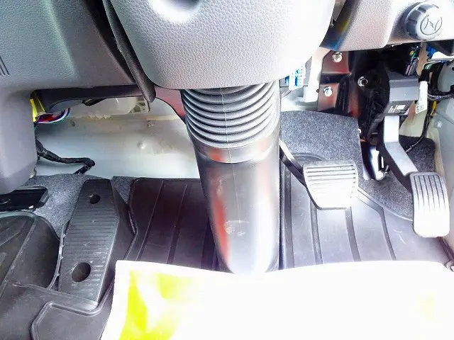 フロアAT　2ペダル|いすゞ フォワード 2RG-FRS90J4(4WD)の写真19