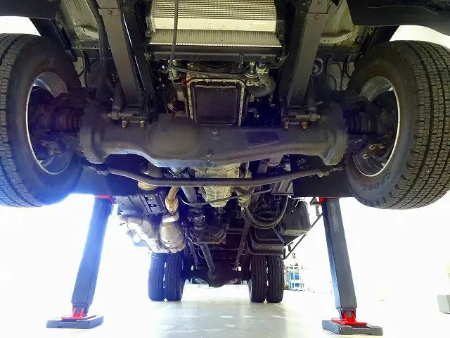 いすゞ フォワード 2RG-FRS90J4(4WD)の写真32