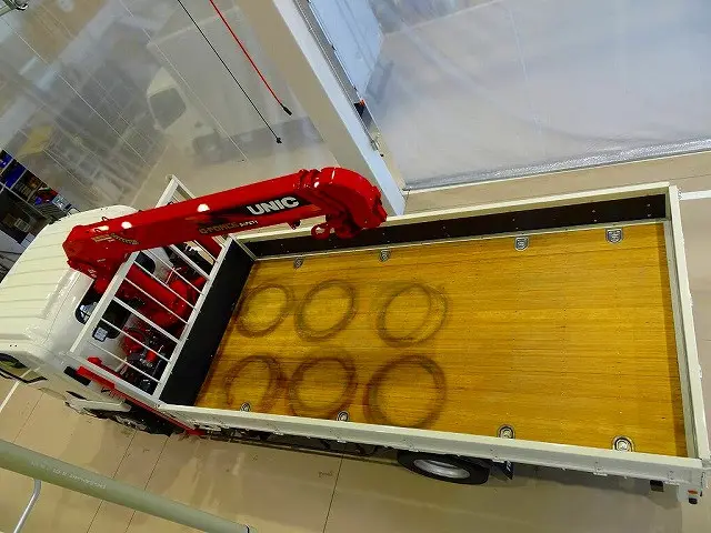 いすゞ フォワード 2RG-FRS90J4(4WD)の写真38