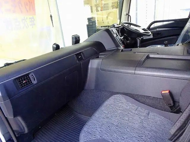 オートAC PS PW SRS ABS キーフリー 左電格ミラー/ヒーター/ワイパー/左右電動角度調整 エアサスシート/肘掛け 社外ナビ/フルセグ ETC バックモニター ドラレコ デジタコ|三菱 スーパーグレート 2KG-FS70HZ(8x4)の写真8