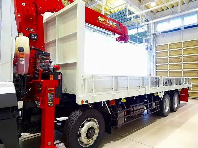 荷台内寸:824×236×40 五方開 ステンレス製アオリパネル 左右セイコーラック2対 左右アオリ中間/リア支柱脱着可 床/前立て鳥居鉄板張り 横ねた28本 ユニック5段 2.9t吊りクレーン付|三菱 スーパーグレート 2KG-FS70HZ(8x4)の写真24