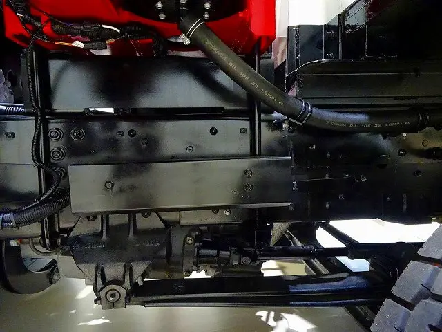 燃料タンク200L タイヤ止め2個 ステンレス製リアフェンダー 右シャシリアステンレス製工具箱|三菱 スーパーグレート 2KG-FS70HZ(8x4)の写真39